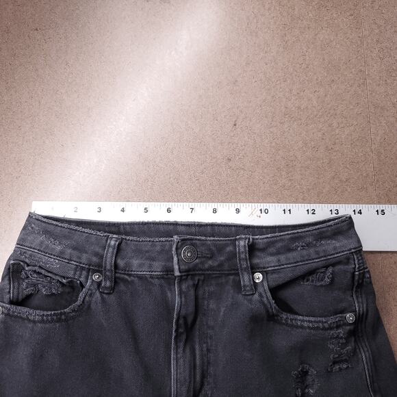 American Eagle Mom Jeans Women's 6 Black Distressed Destroyed Comfort Denim - Picture 3 of 12